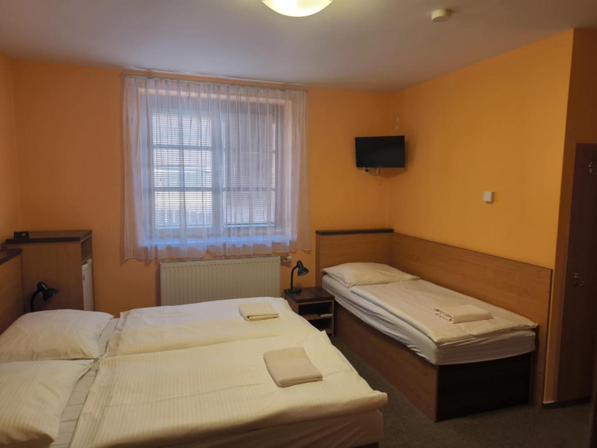 Pension Euro Mikulov Buitenkant foto