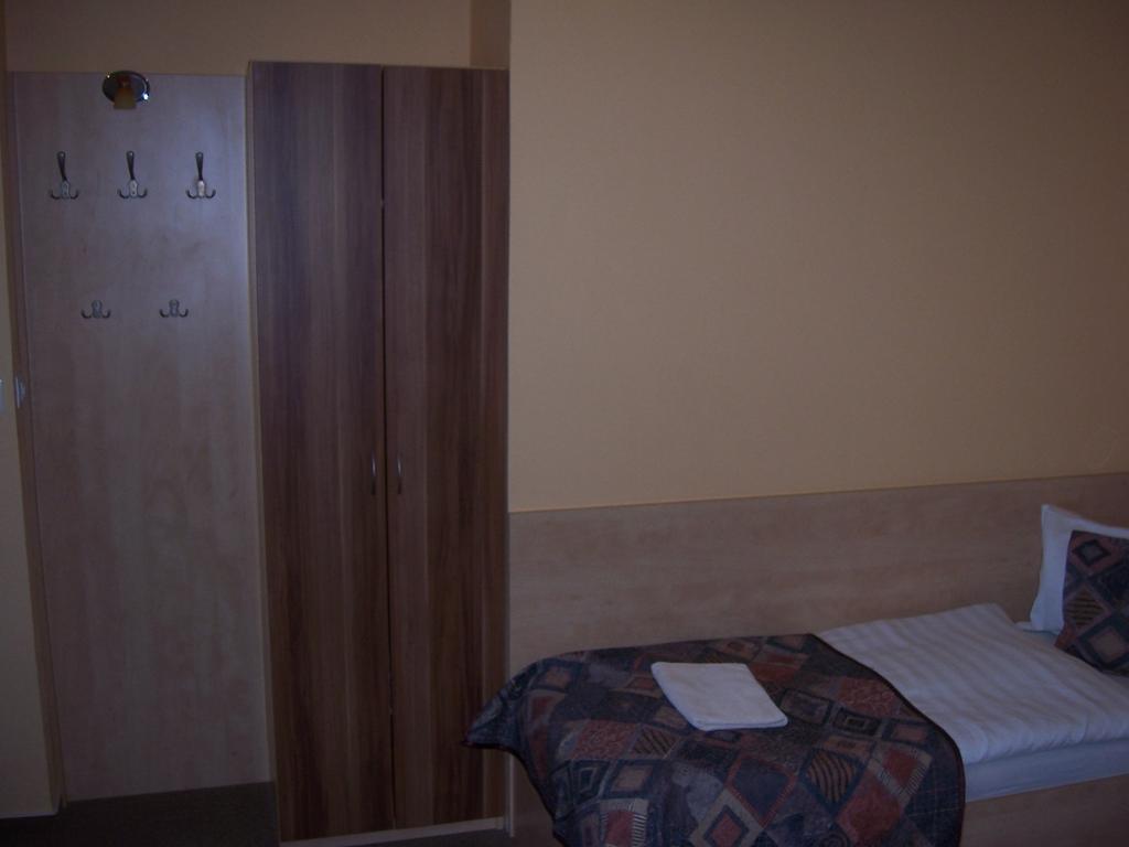 Pension Euro Mikulov Buitenkant foto