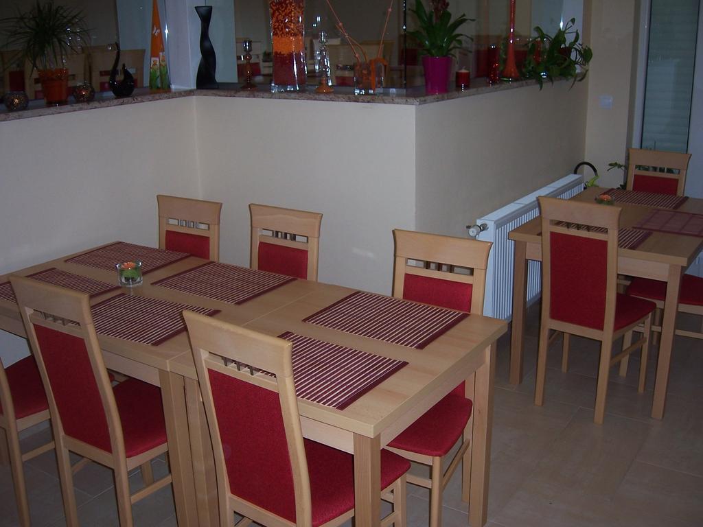 Pension Euro Mikulov Kamer foto
