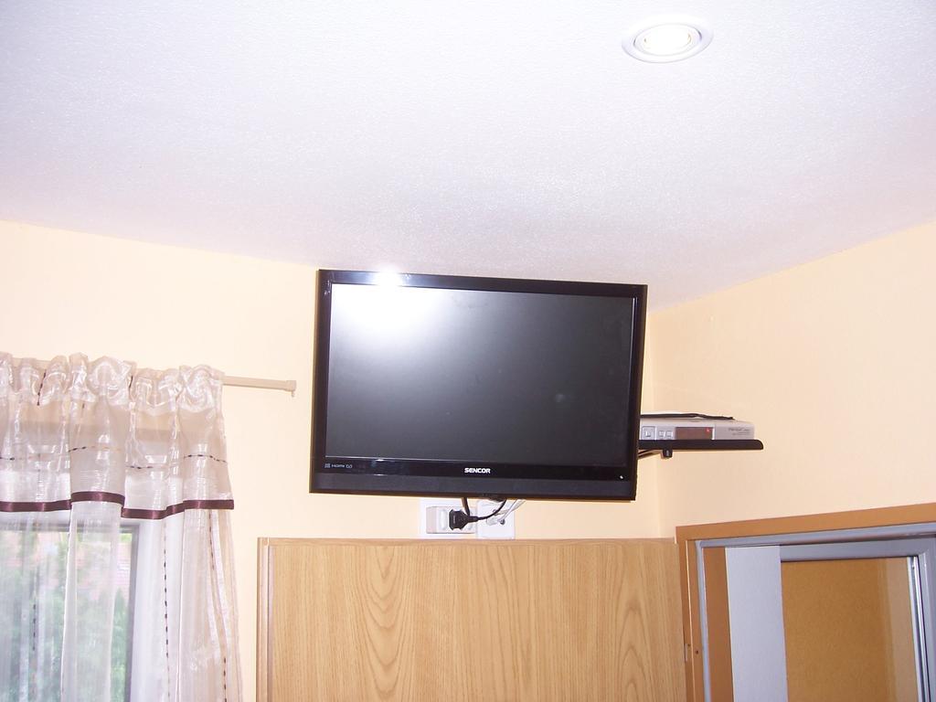 Pension Euro Mikulov Buitenkant foto