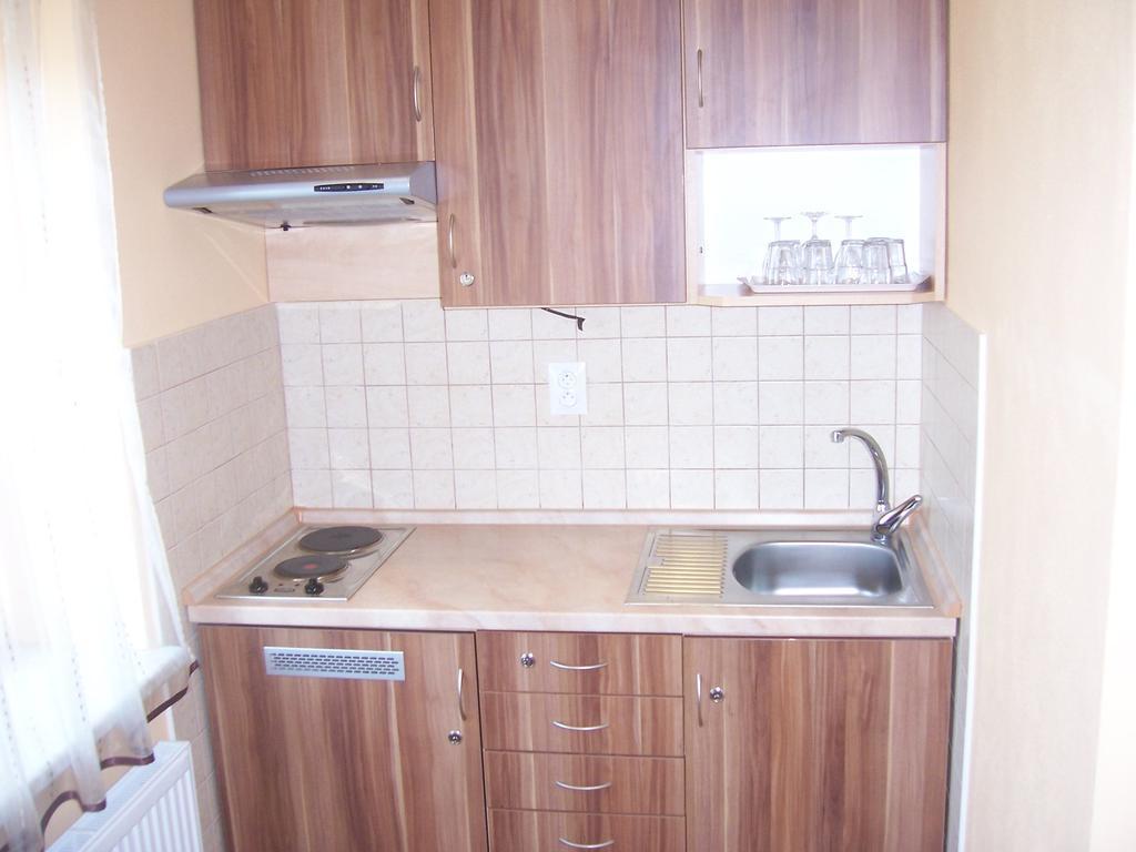 Pension Euro Mikulov Buitenkant foto